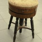 924 1324 PIANO STOOL